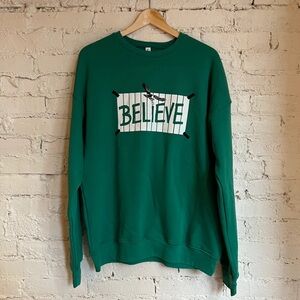 Philadelphia Eagles Believe Women’s Sweatshirt Size Small